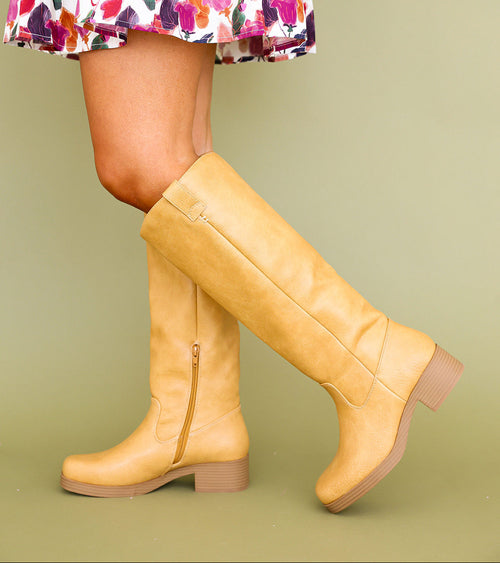 Weekend Wanderer Boots- Tan