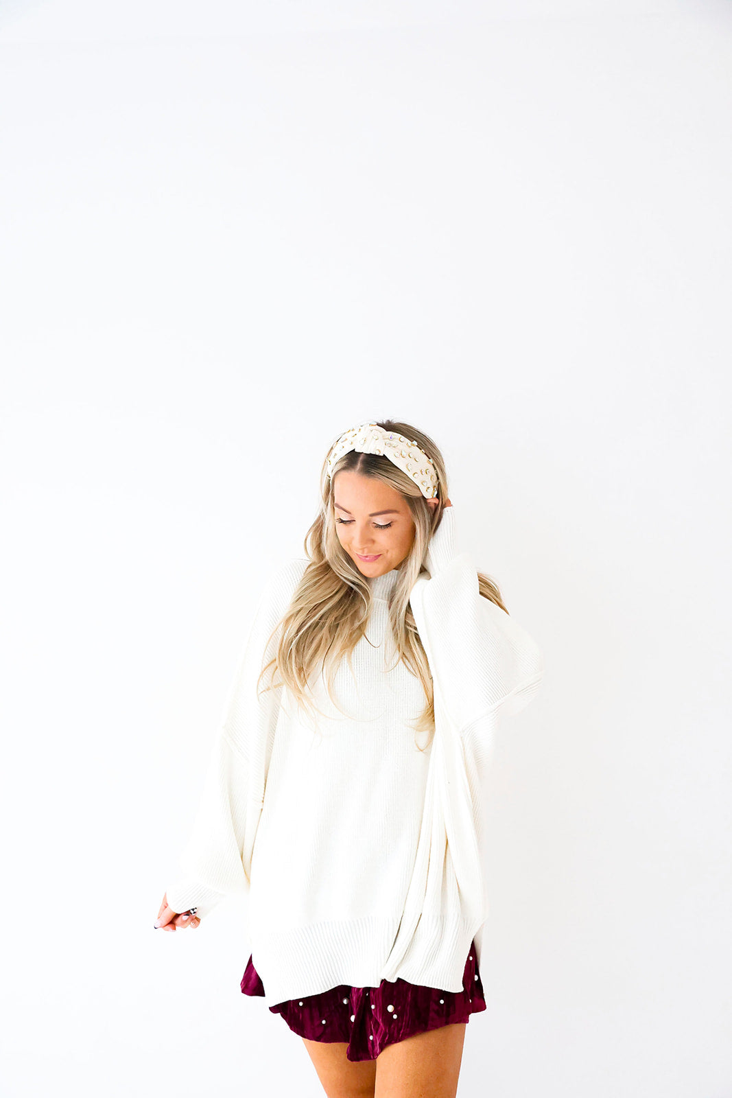 Under The Mistletoe Pearl Skort-Wine