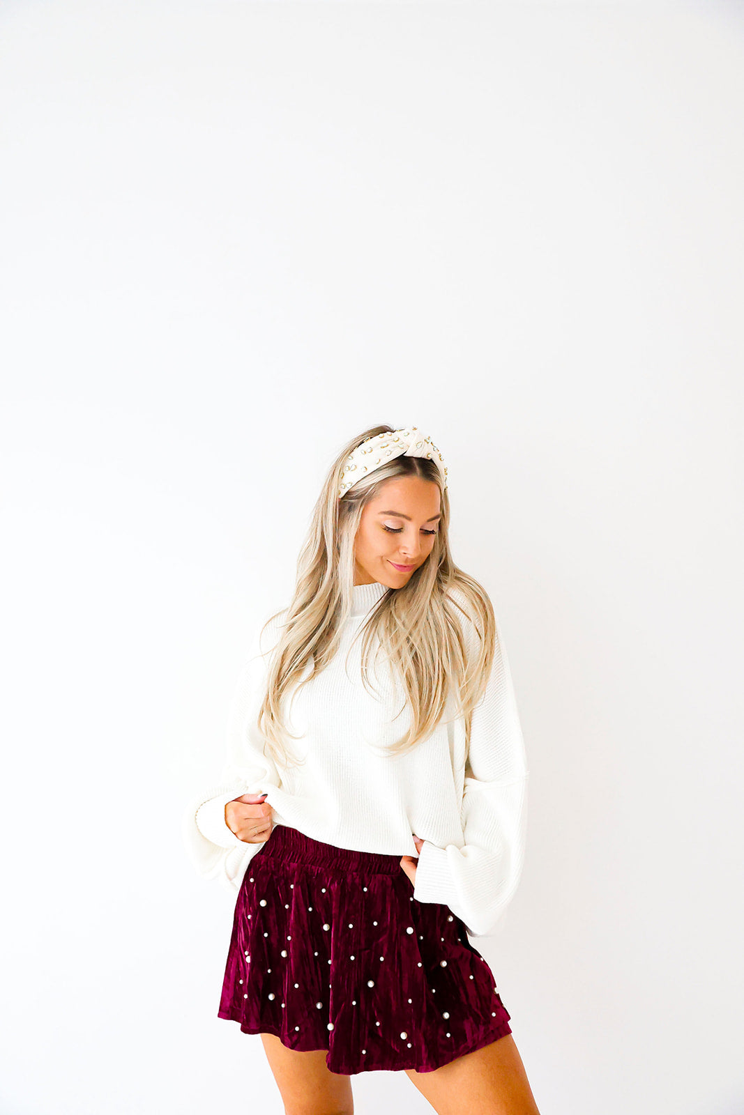 Under The Mistletoe Pearl Skort-Wine