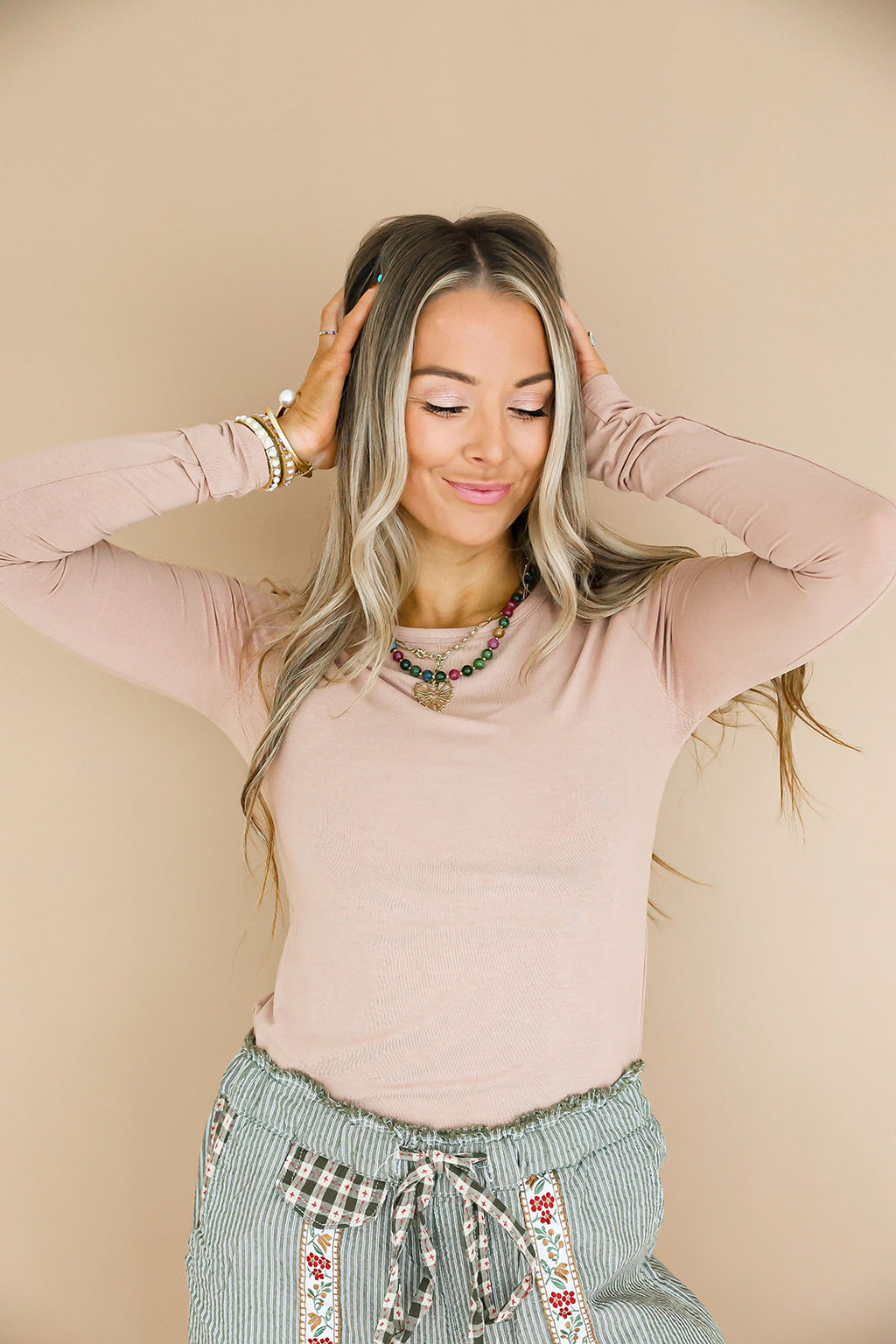 Sweet Simplicity Top – Taupe