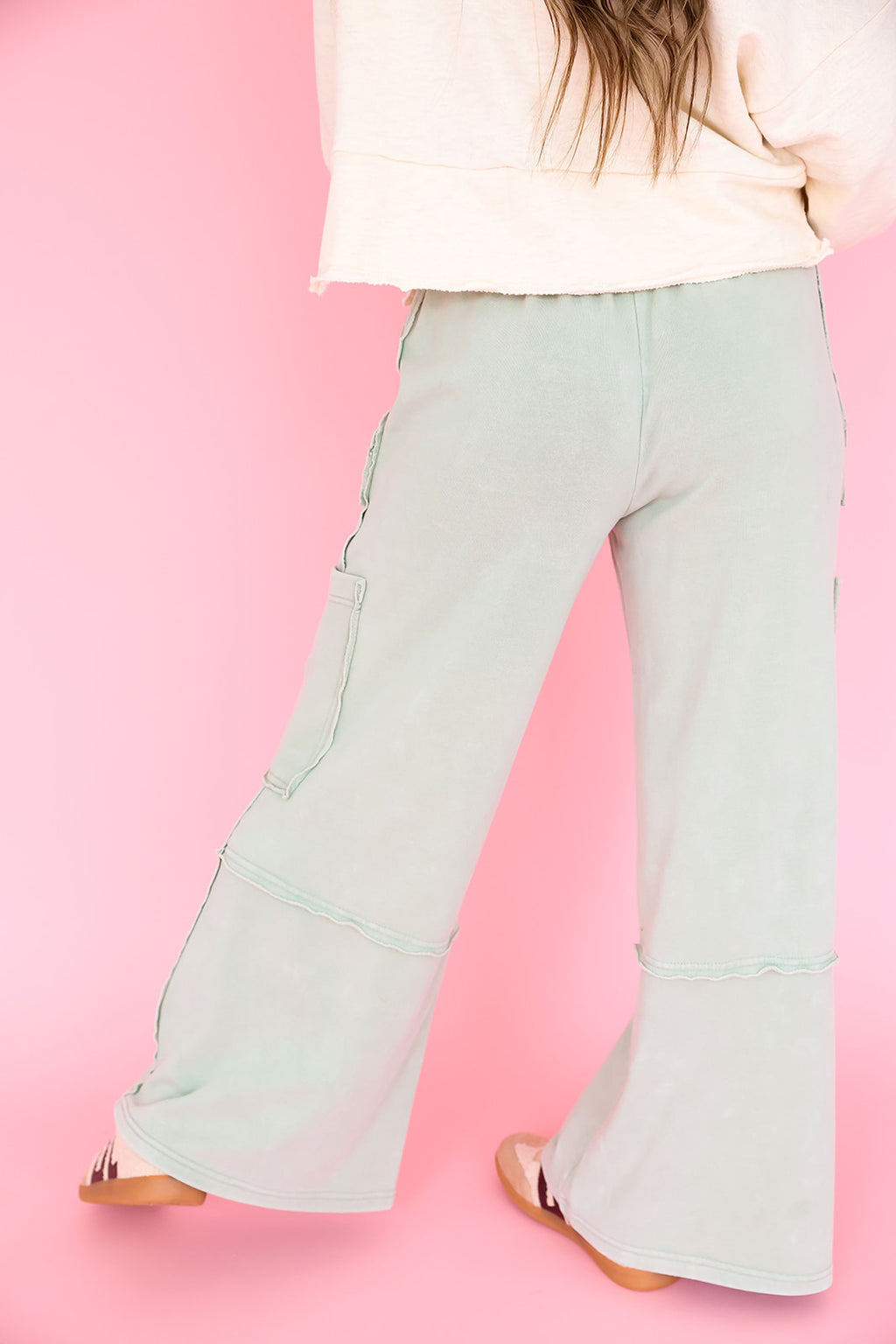 The Effortless Era Pants – Sage Green
