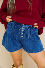 City Stroll Denim Shorts – Dark Wash