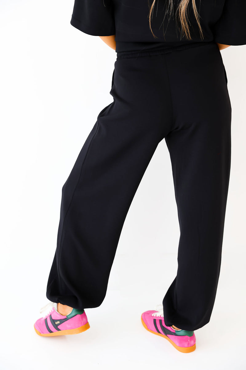 Scuba Luxe Joggers- Black