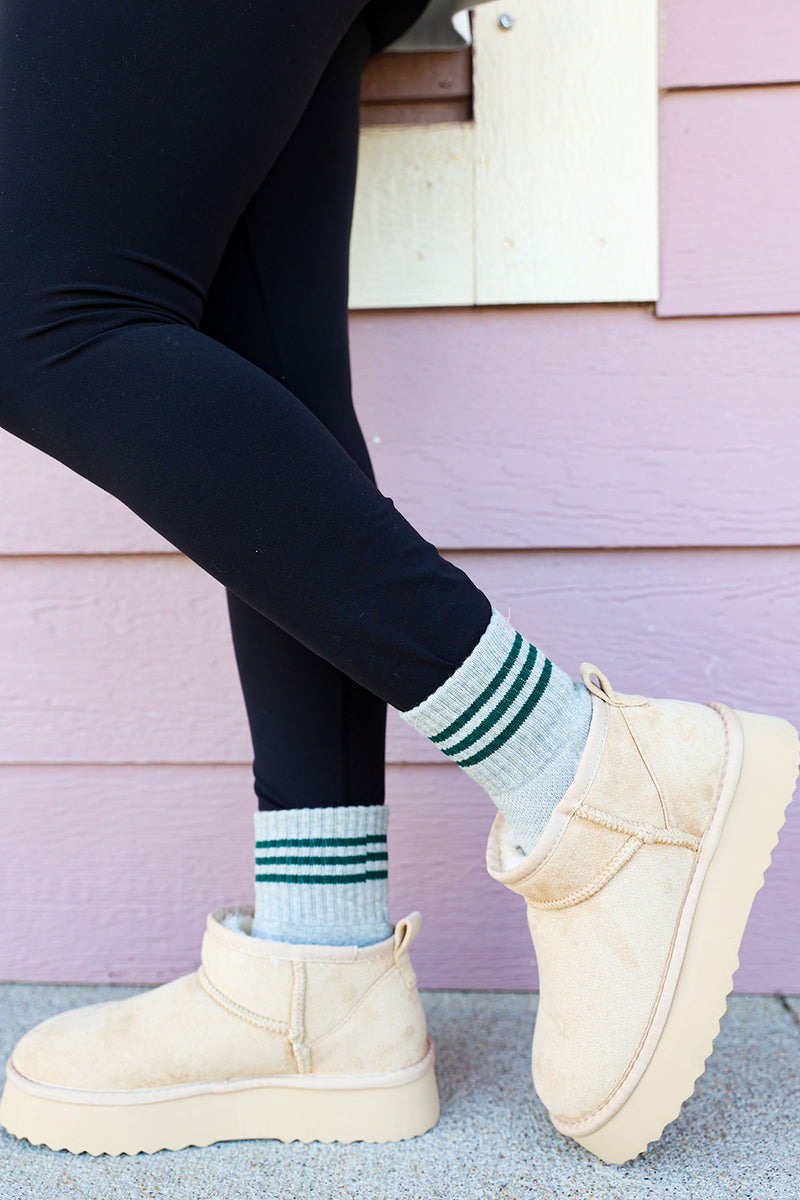 Gray/Dark Green Crew Length Socks