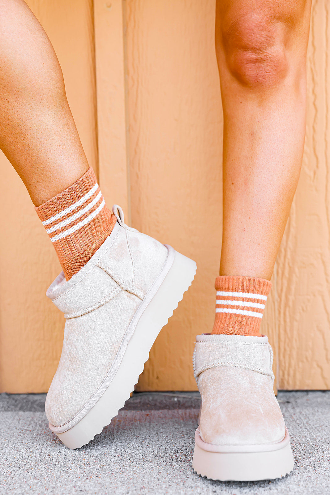 Rust/Cream Crew Length Socks