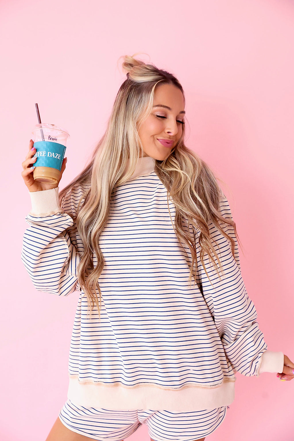 Comfy Club Mockneck– Natural/Navy