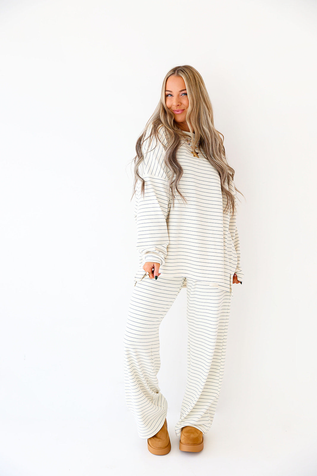 Cozy Weekend Striped Pants – Ivory/Blue