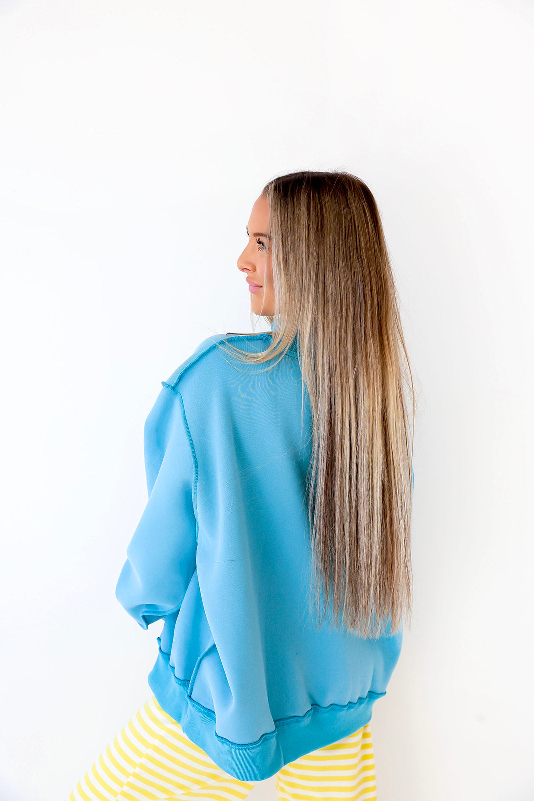 Dilly Dally Mockneck- Sky/Yellow