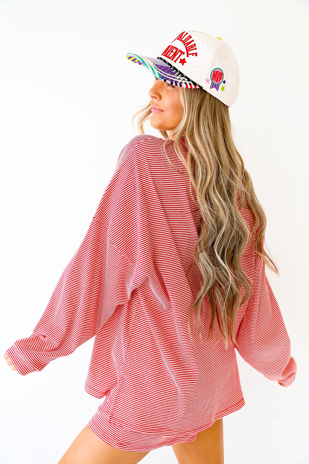 Easy Day Pullover- Red