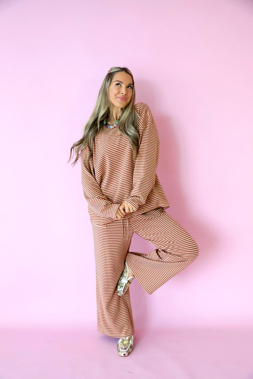 Main Character Long Sleeve Set – Taupe/Rosewood