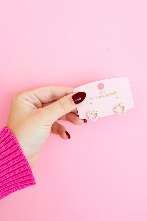Pearl Love Studs
