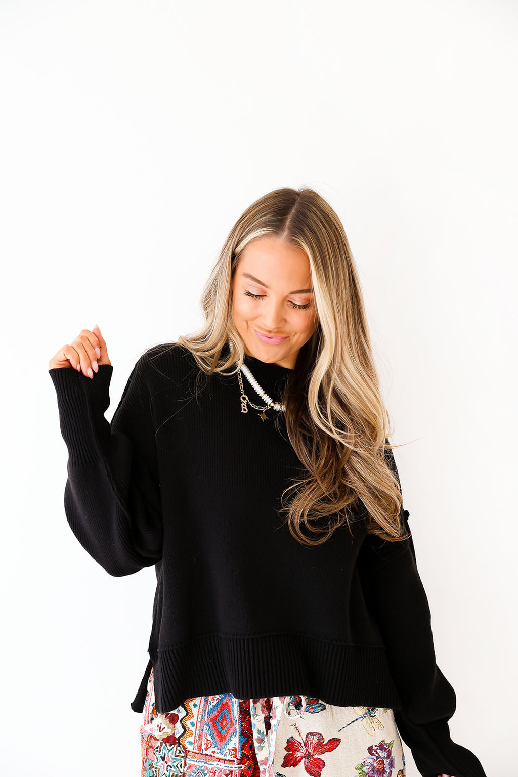 Say Yes Sweater Short- Black