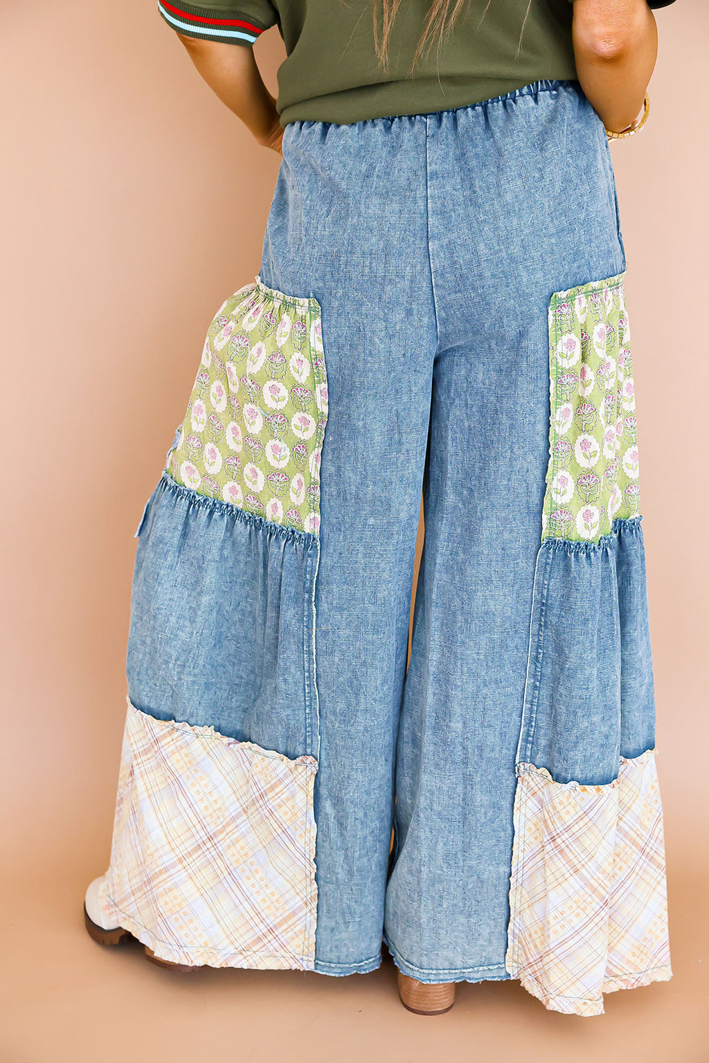 Star of the Show Pants- Medium Wash