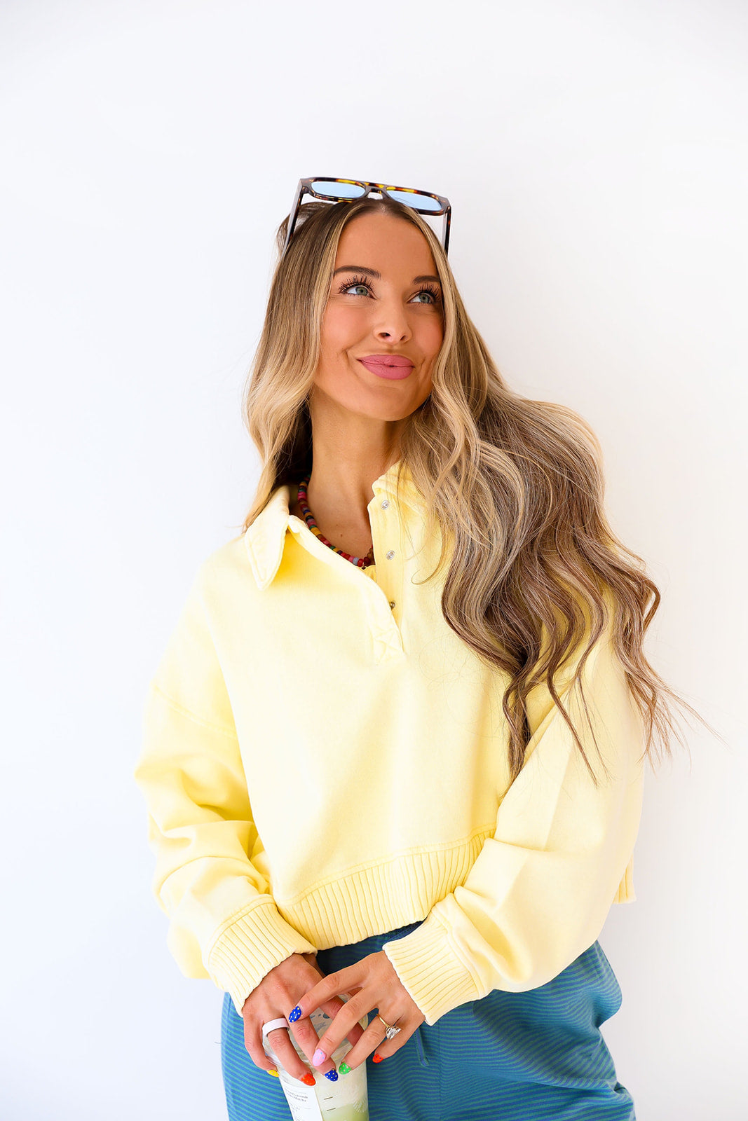 Stay Golden Pullover