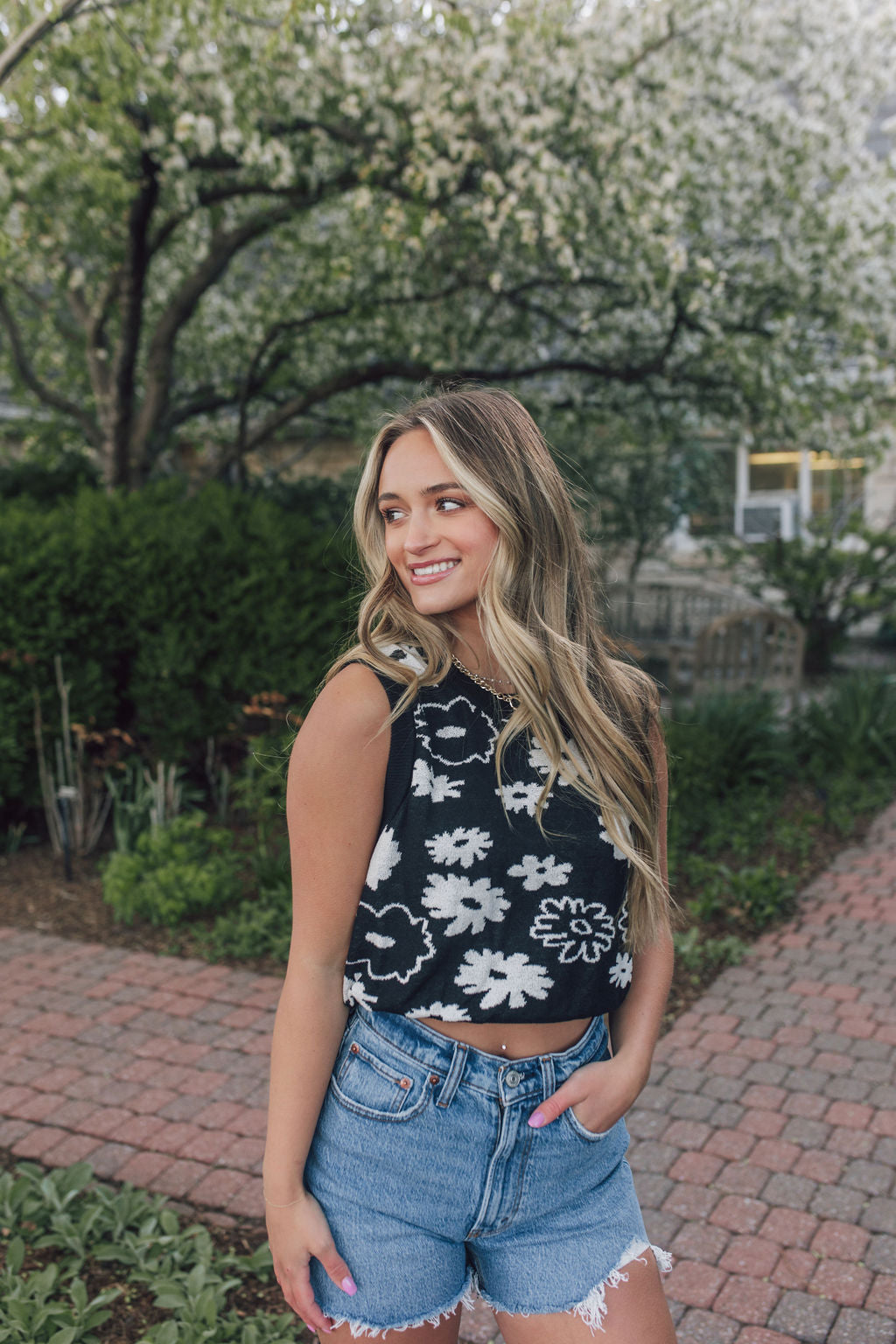 Flower Hour Tank