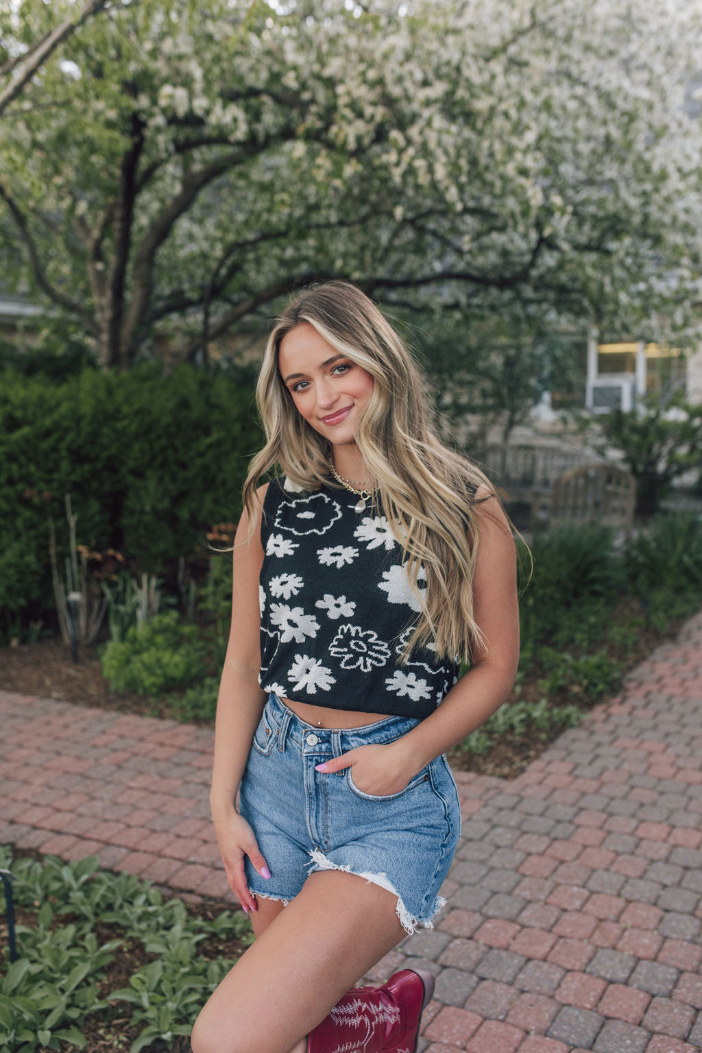 Flower Hour Tank