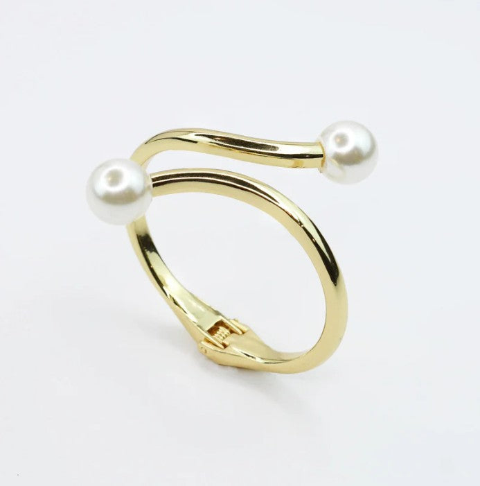 Kind of a Moment Double Pearl Bangle- Gold